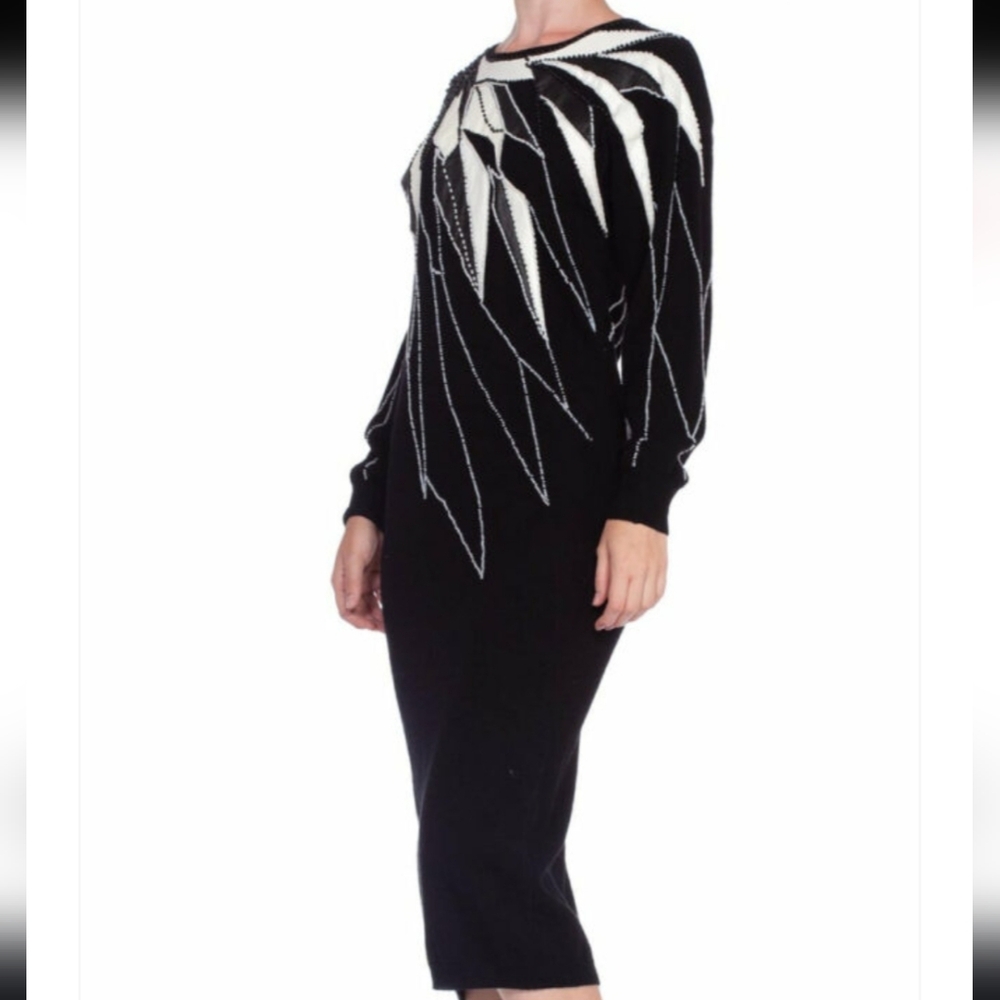 VINTAGE BLACK AND WHITE SWEATER DRESS size Medium